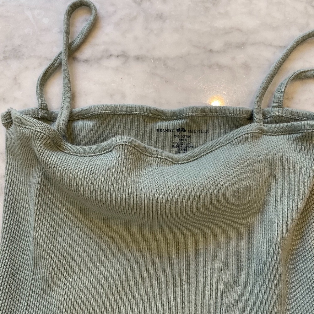 Set of 3 Brandy Melville tank crops - Picture 4 of 4